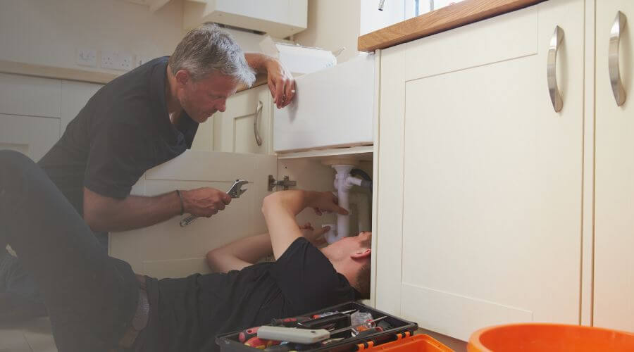 Professional burst pipe repair services in New Holland, IL